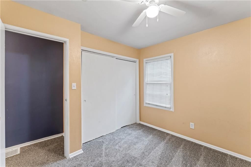 Photo 20 of 23 - 6418 E 150th Street