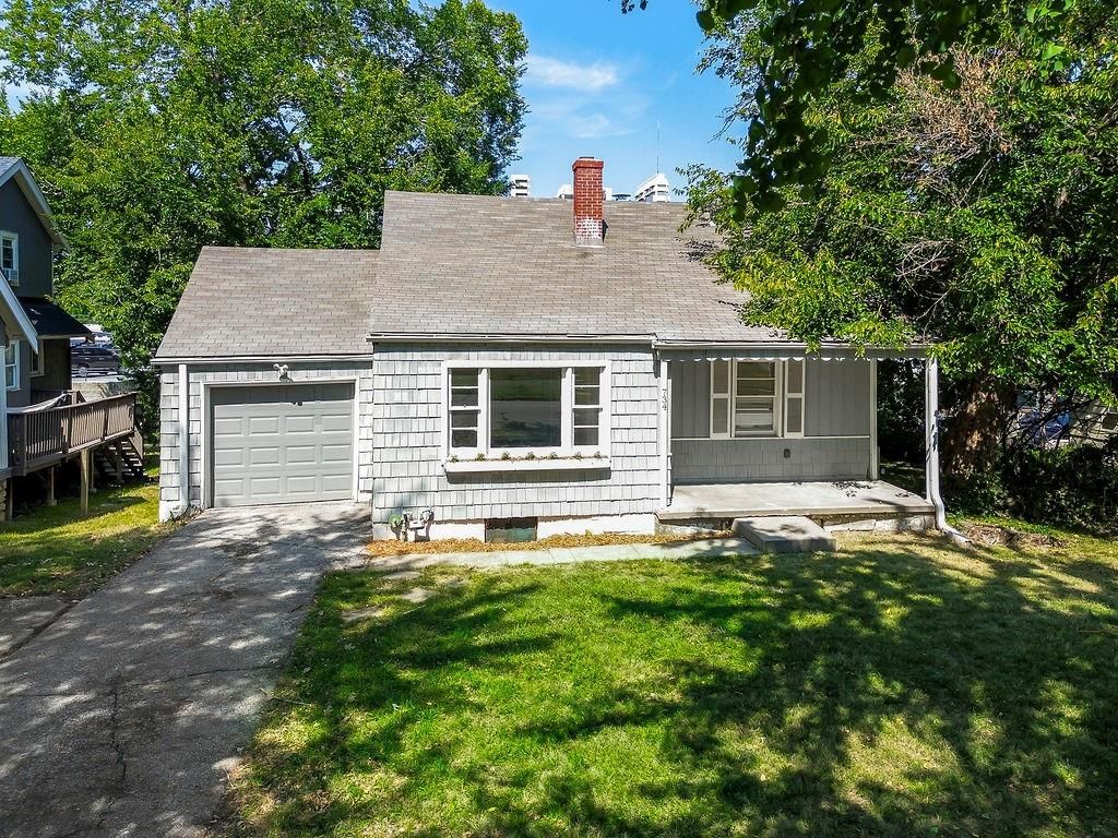 734 E 63rd Terrace — photo 22