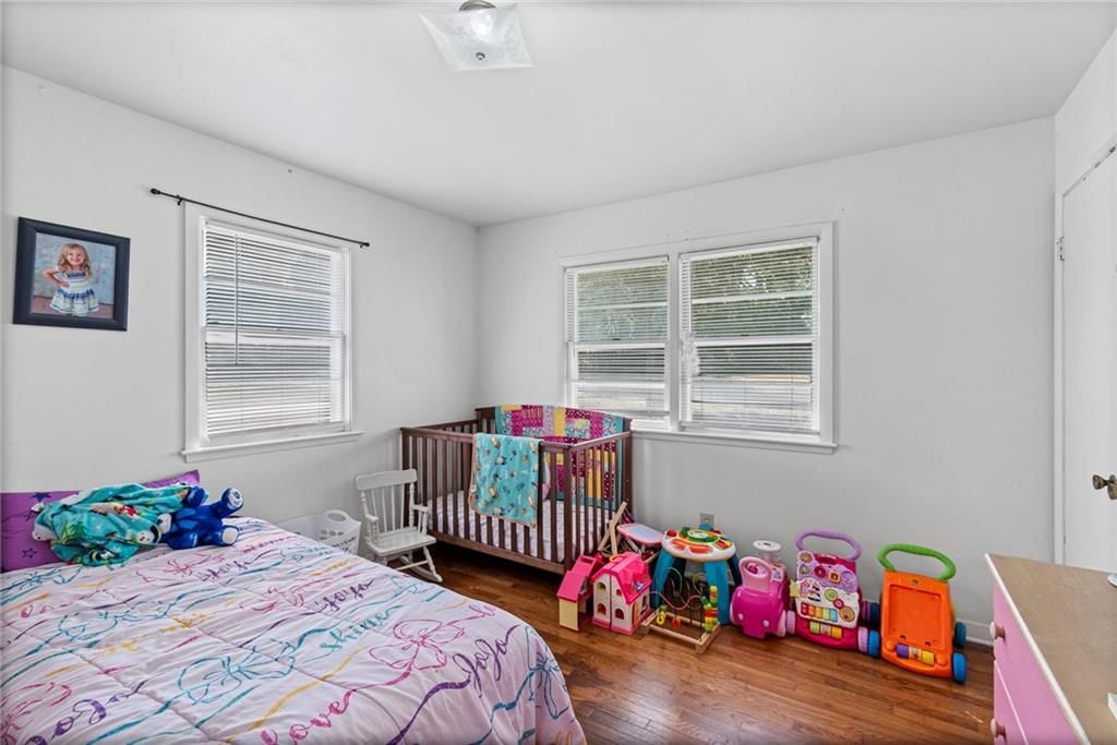 113 N Austin Street — photo 17