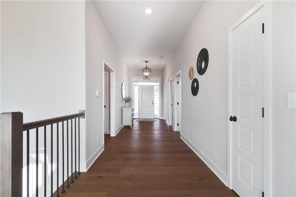 2341 NE Colonnade Avenue — photo 3