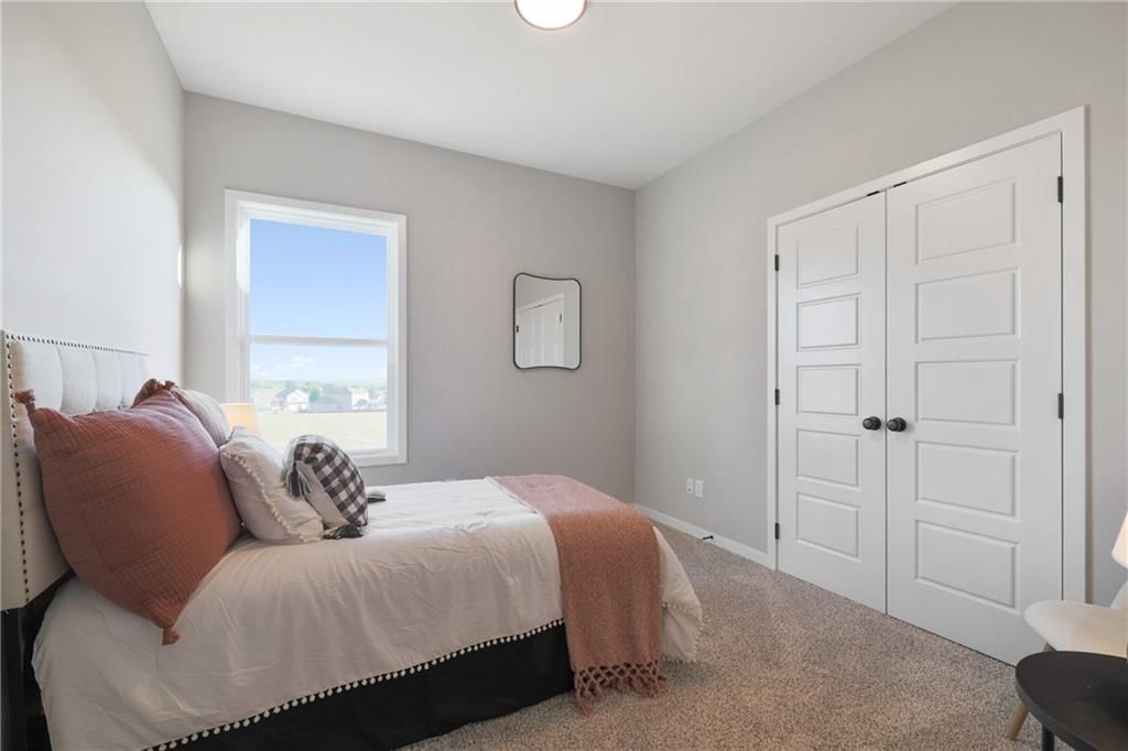 2341 NE Colonnade Avenue — photo 7