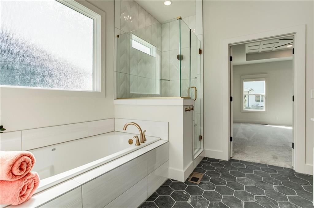 Photo 19 of 39 - 32263 W 165th Street