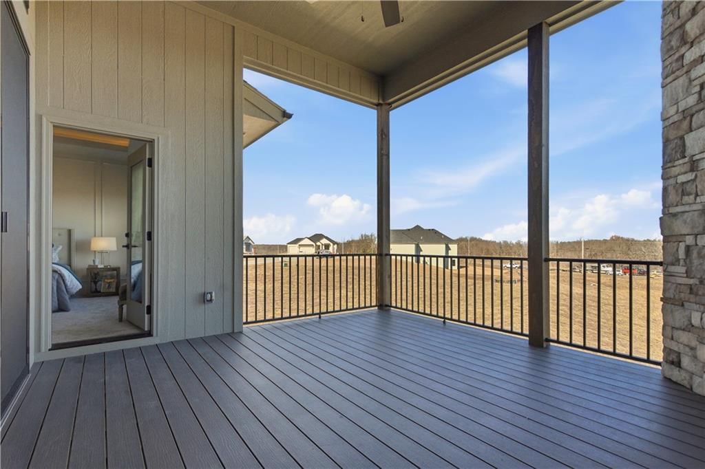 2607 NE Woodland Oak Drive — photo 24