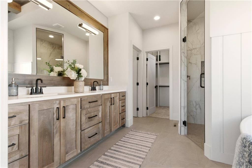 2607 NE Woodland Oak Drive — photo 29