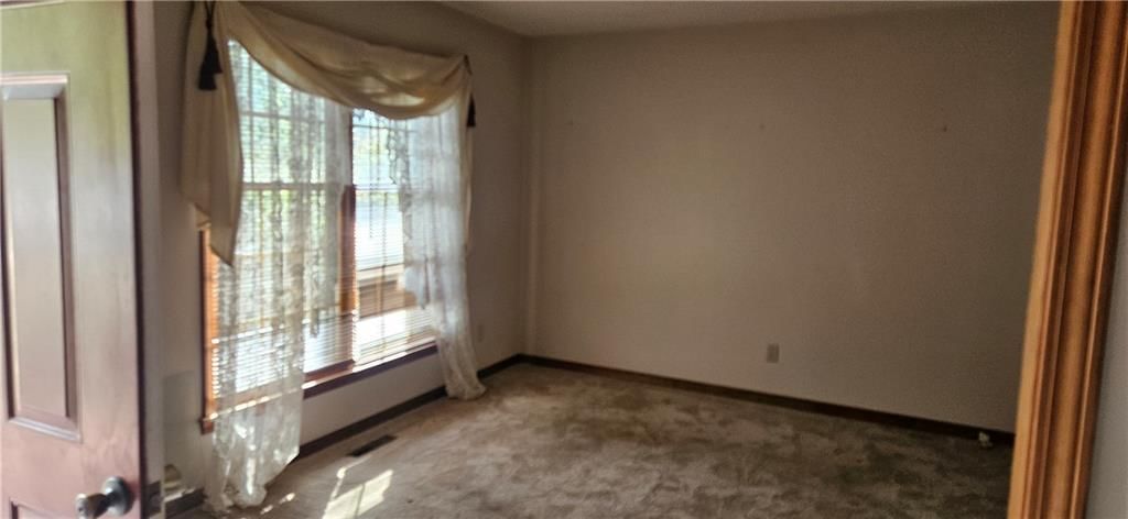 817 Elmwood Lane — photo 9