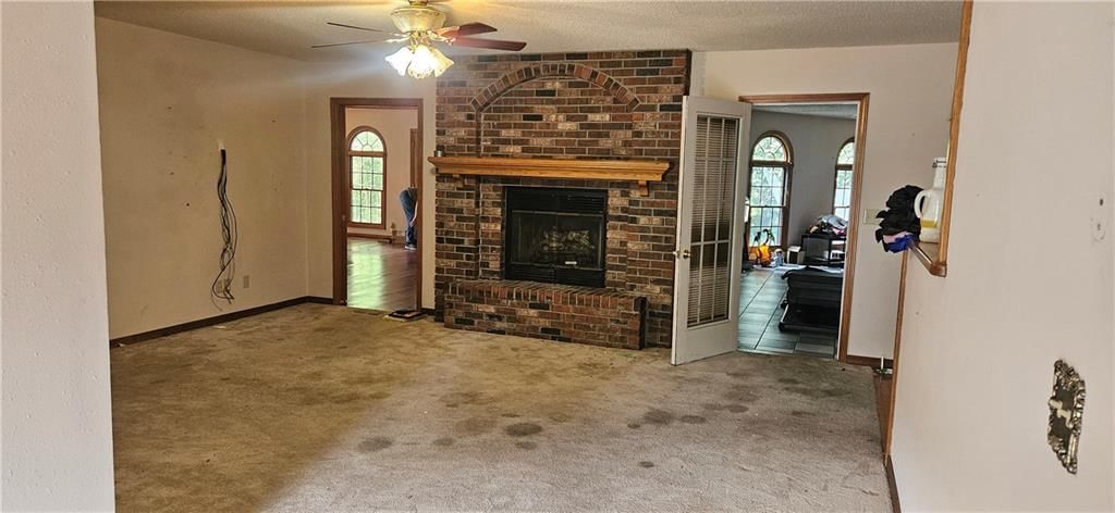 817 Elmwood Lane — photo 11