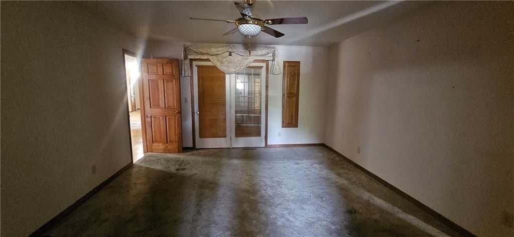 817 Elmwood Lane — photo 16