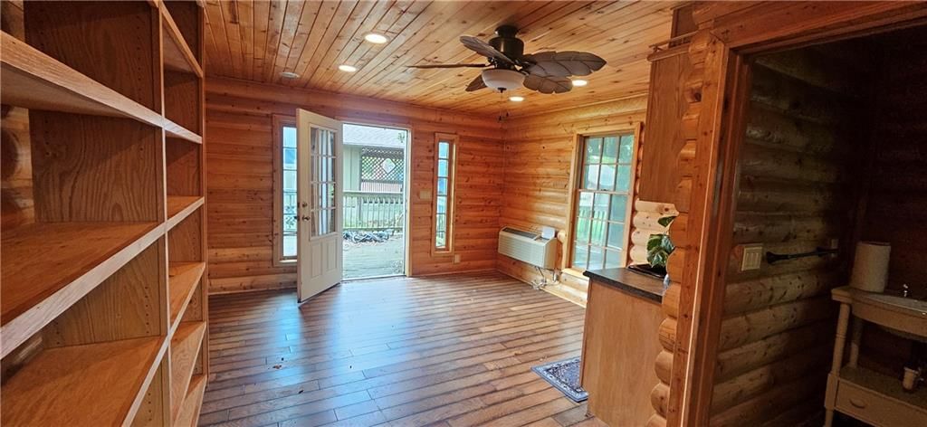 817 Elmwood Lane — photo 24
