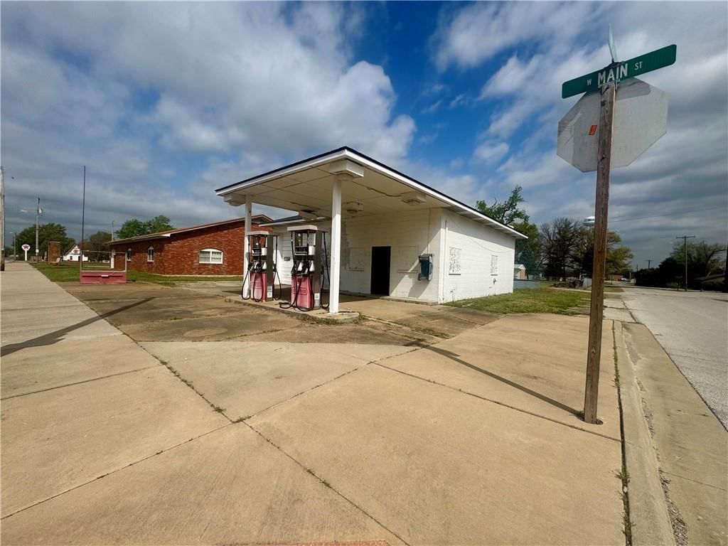 103 W Main Street — photo 2