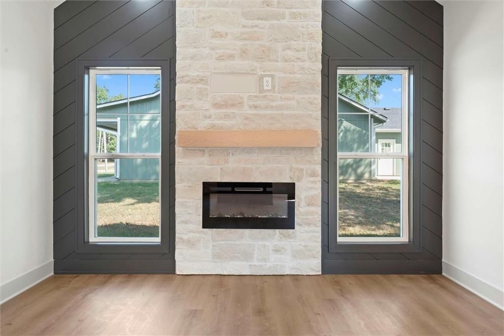706 N Main Street — photo 4