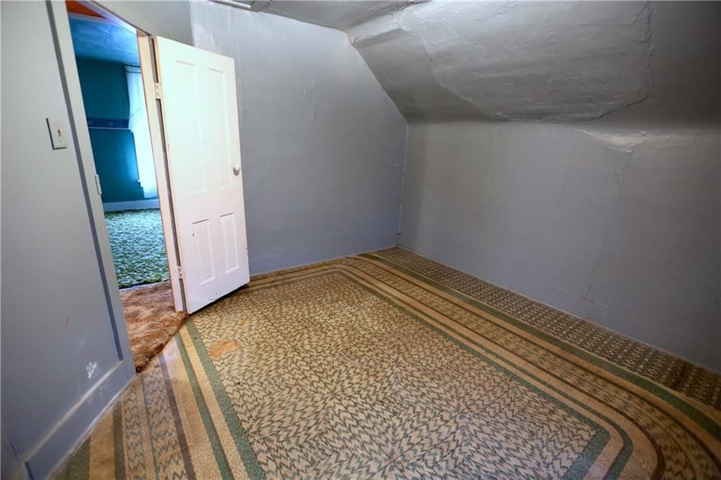 715 W Valley Street — photo 37