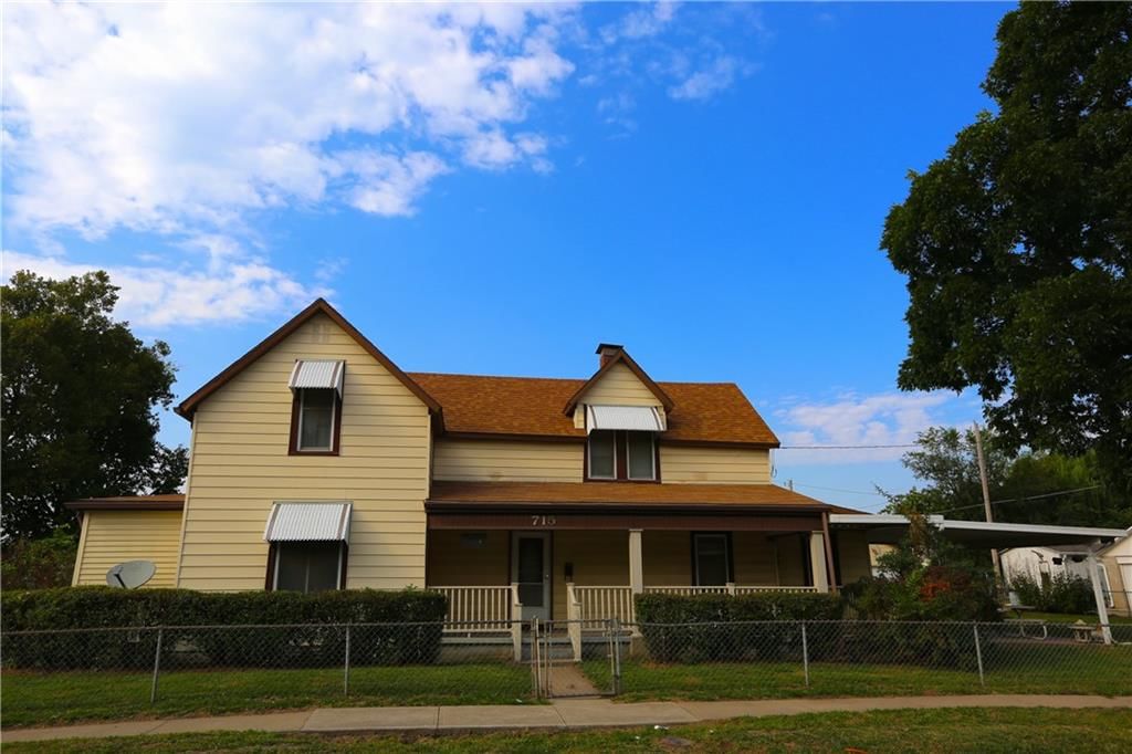 715 W Valley Street — photo 55