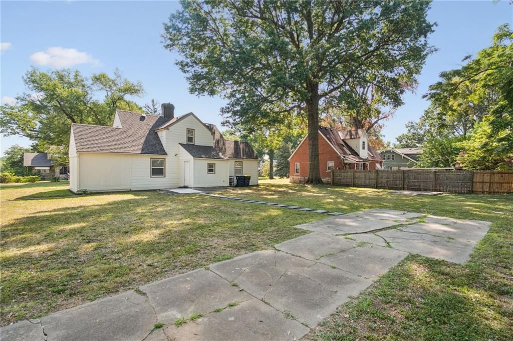 7400 Wayne Avenue — photo 30