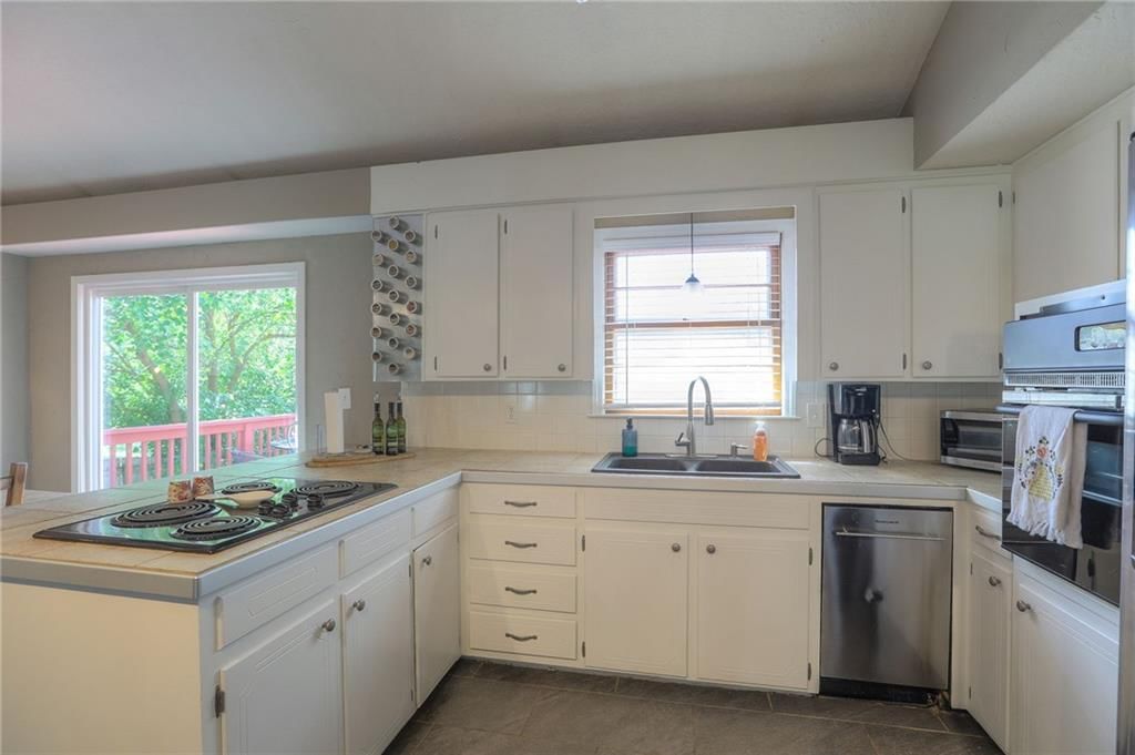 10634 College Avenue — photo 9