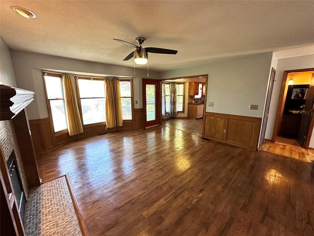 1152 SW Pacific Circle — photo 4