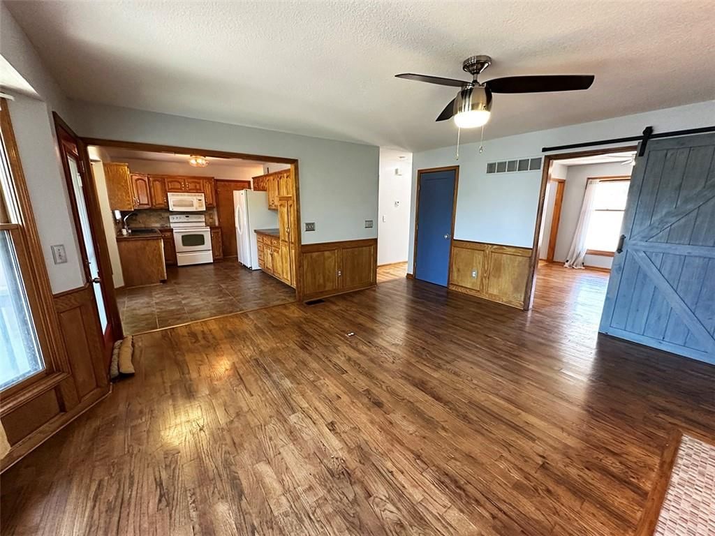 1152 SW Pacific Circle — photo 5
