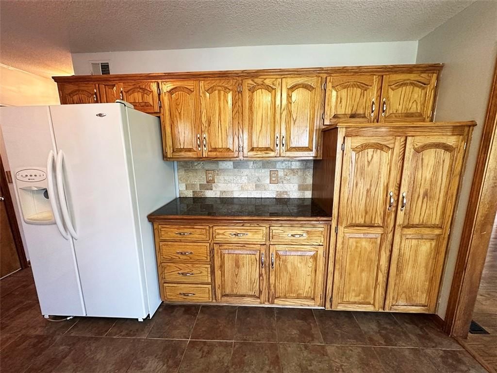 1152 SW Pacific Circle — photo 9