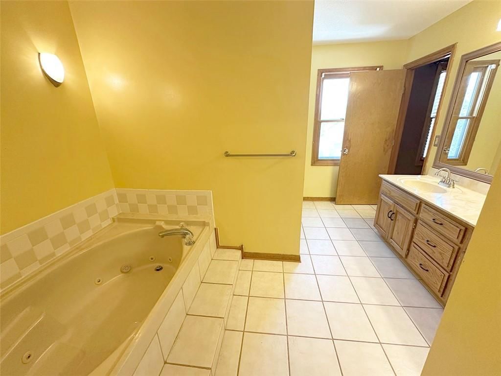 1152 SW Pacific Circle — photo 39