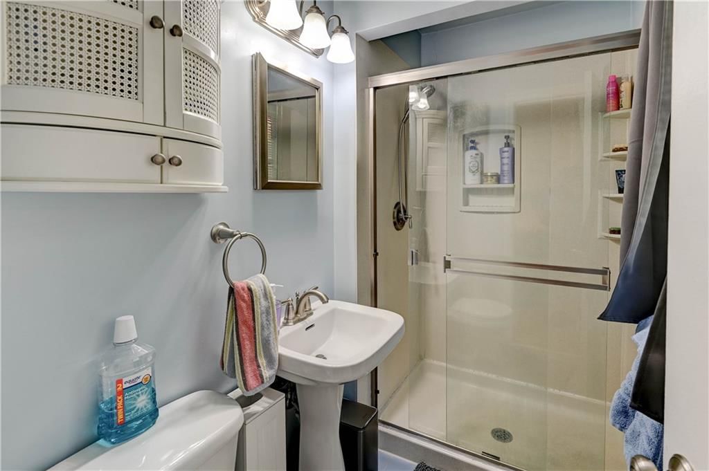 Photo 20 of 29 - 4948 N College Avenue