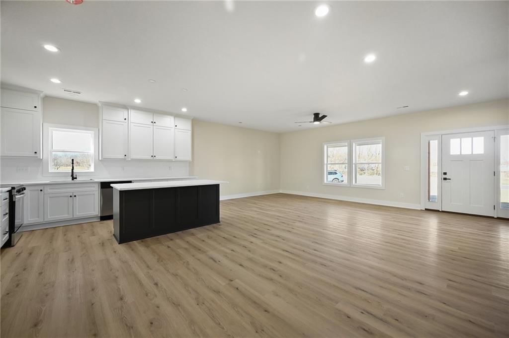 704 Colony Avenue — photo 8
