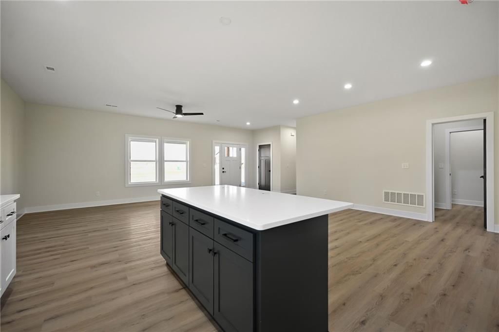 704 Colony Avenue — photo 10