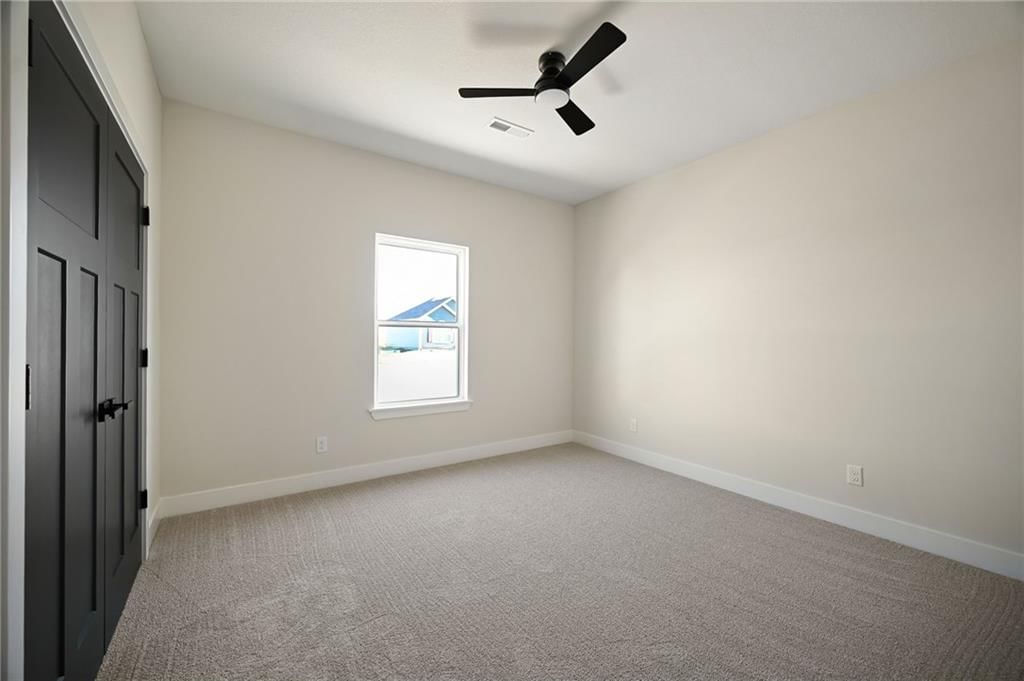 704 Colony Avenue — photo 16