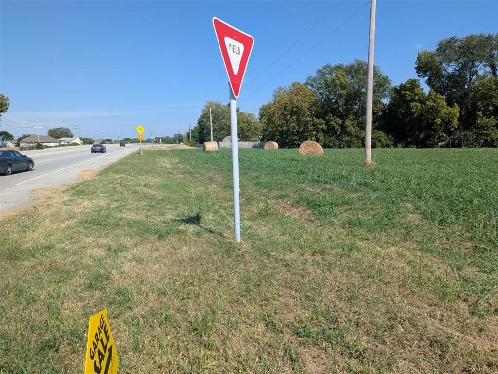 24 Hwy & Davis Road — photo 3