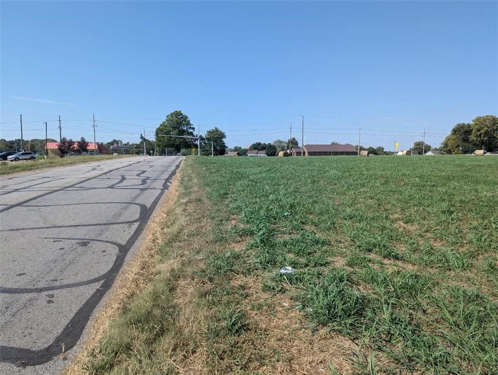 24 Hwy & Davis Road — photo 5