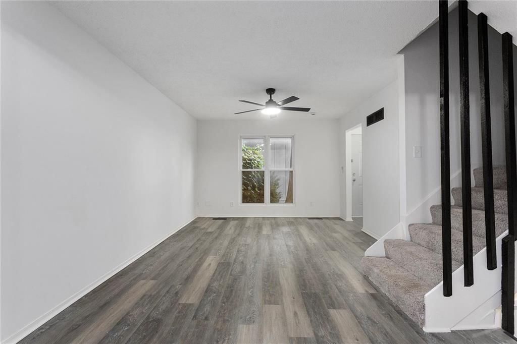 850 Lakeview Drive — photo 5