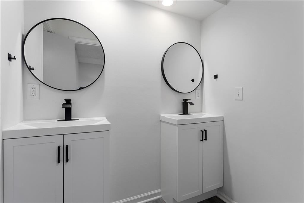 850 Lakeview Drive — photo 14
