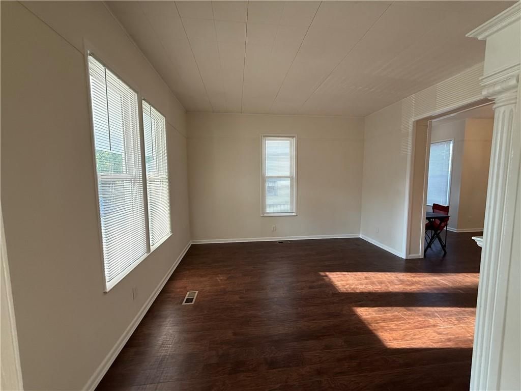 219 N 12th Street — photo 11