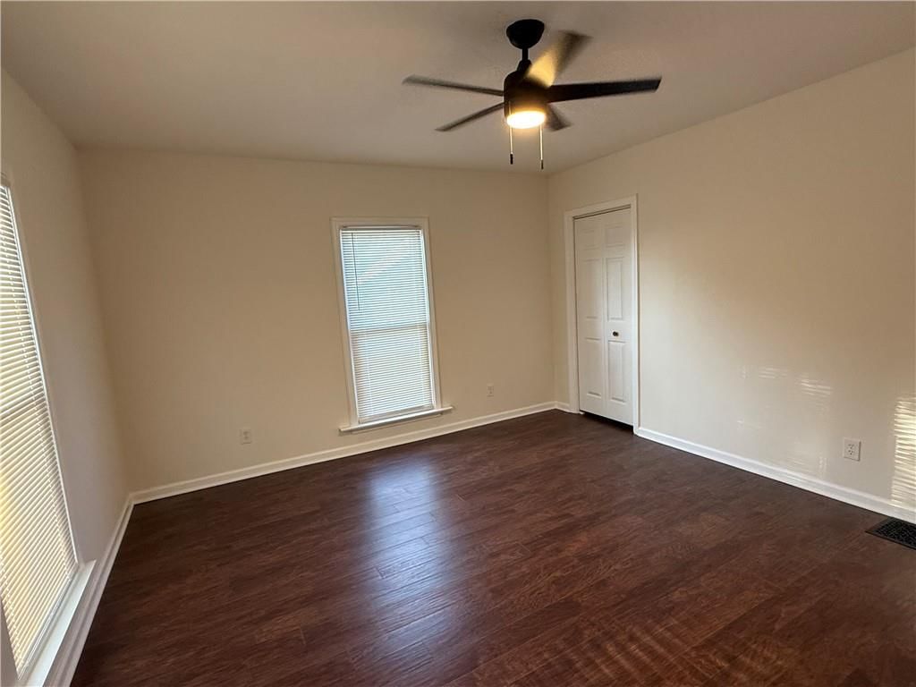 219 N 12th Street — photo 20