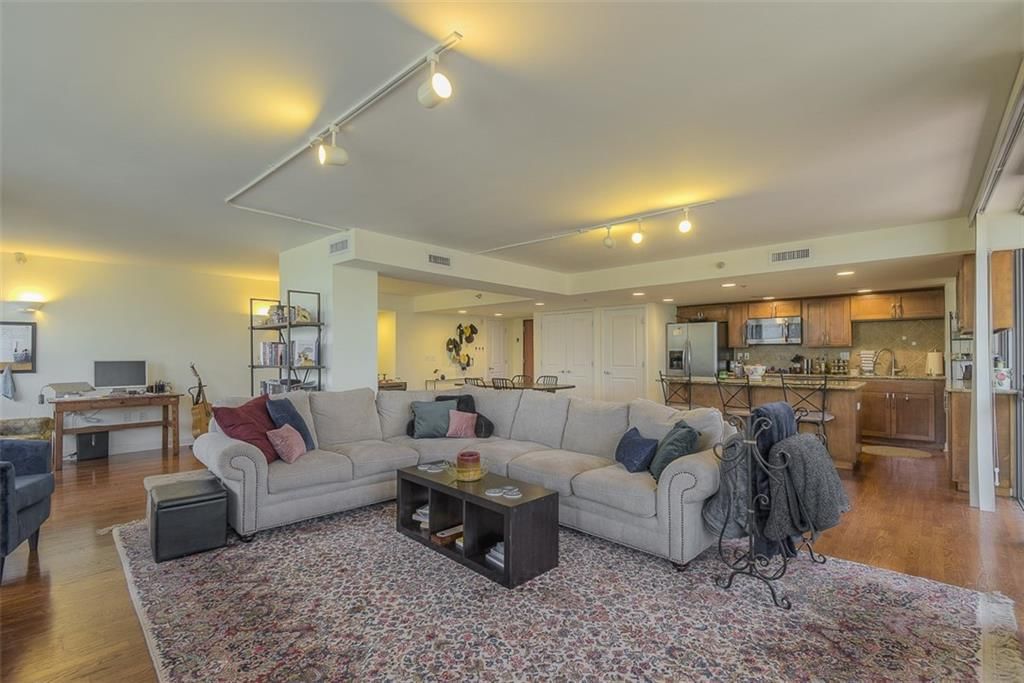 600 E Admiral Boulevard — photo 10