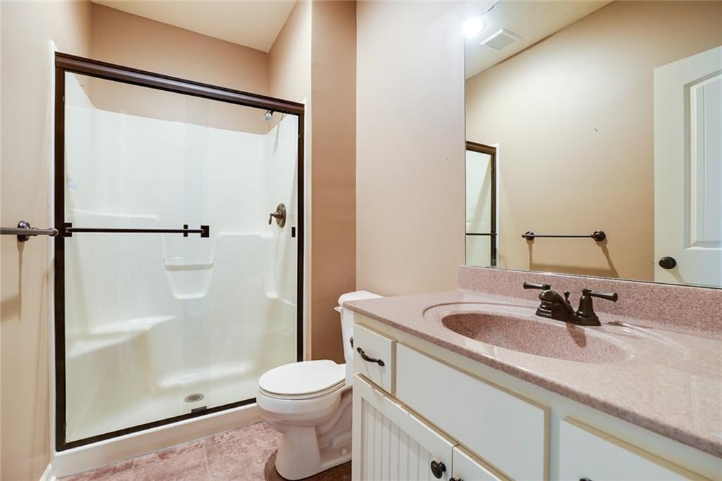 Photo 28 of 39 - 1702 Hedgewood Drive