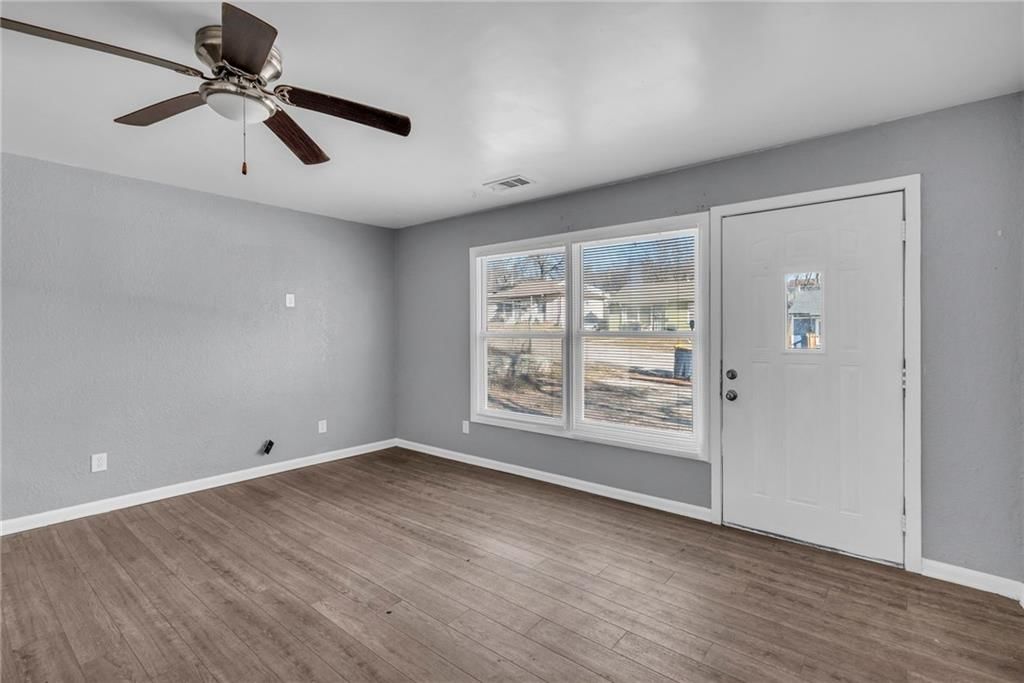 3610 Norton Avenue — photo 2