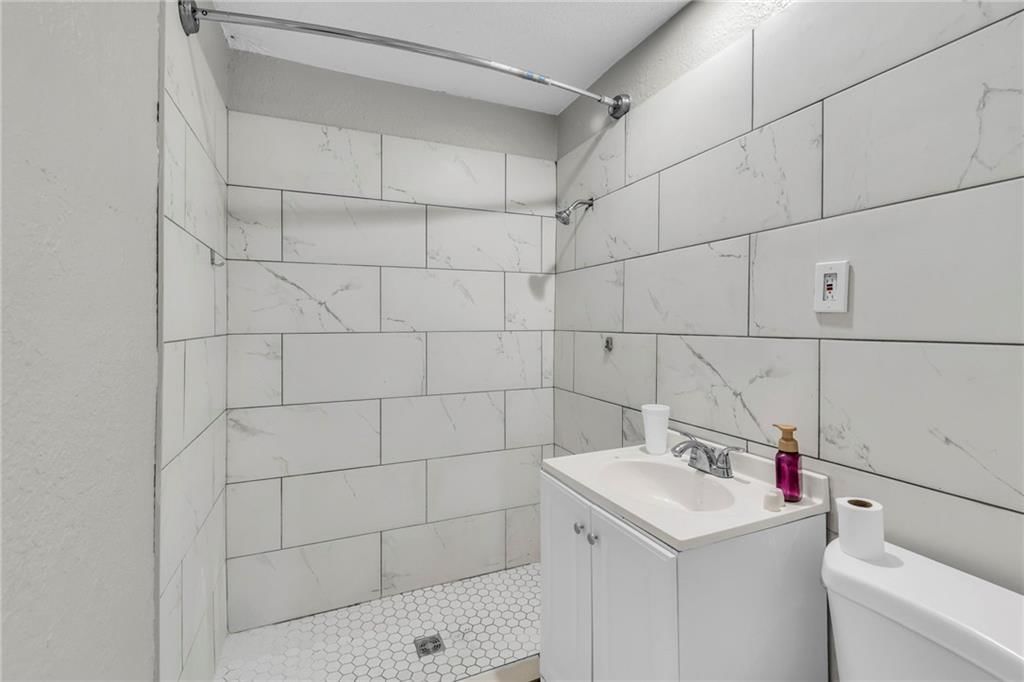3610 Norton Avenue — photo 9
