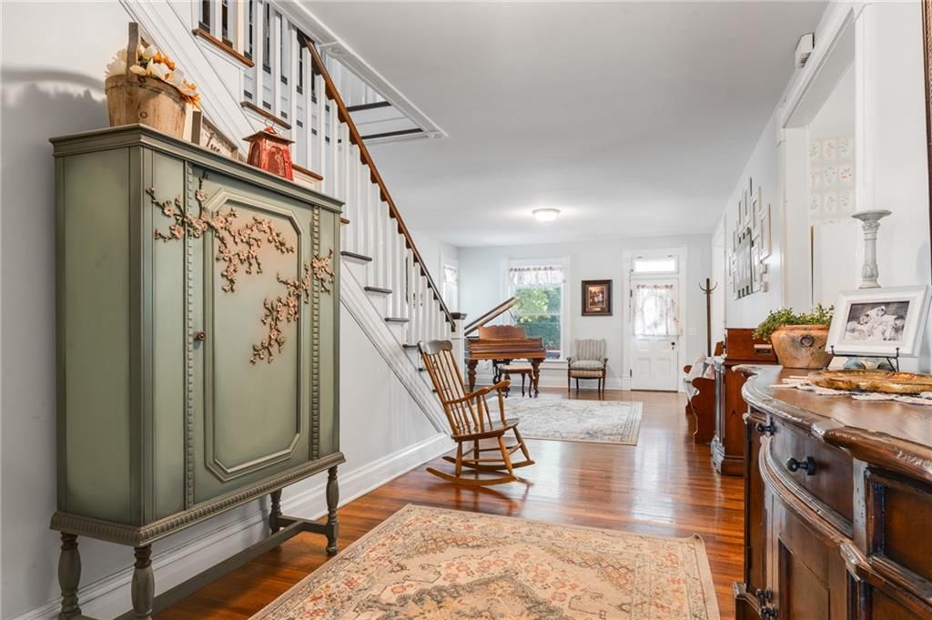 110 W Elm Street — photo 15