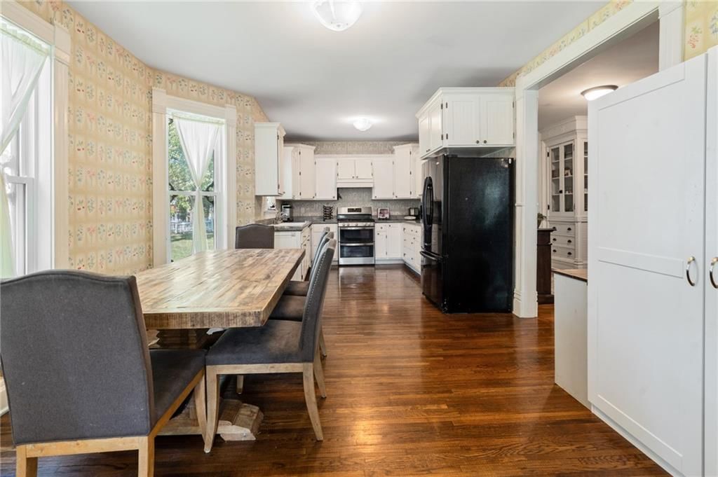 110 W Elm Street — photo 21