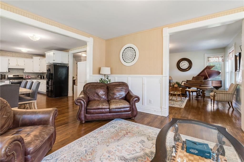 110 W Elm Street — photo 25