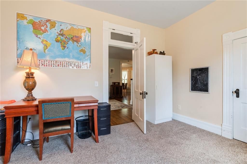110 W Elm Street — photo 33