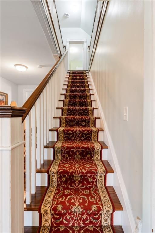 110 W Elm Street — photo 39