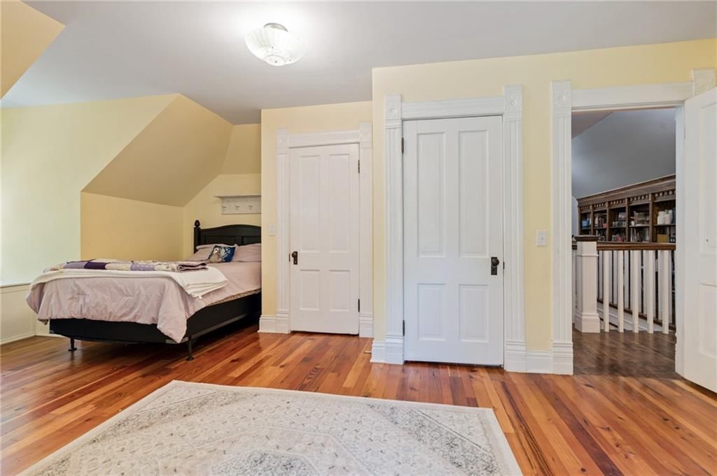 110 W Elm Street — photo 43