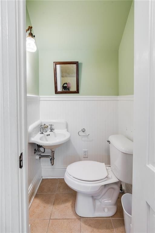 110 W Elm Street — photo 45