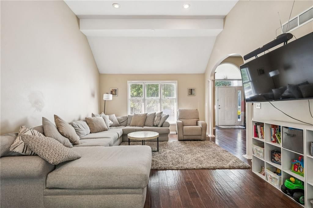 1507 Amesbury Avenue — photo 9