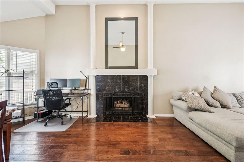 1507 Amesbury Avenue — photo 10