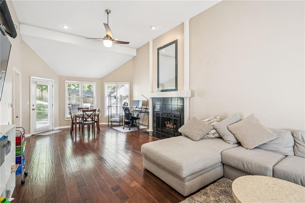1507 Amesbury Avenue — photo 12