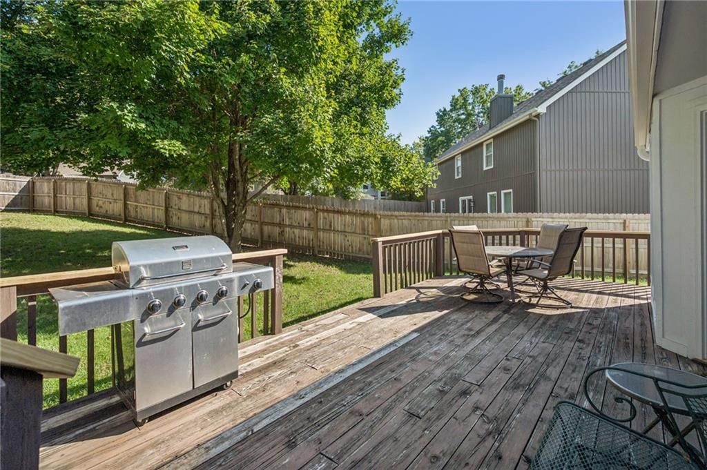 1507 Amesbury Avenue — photo 39