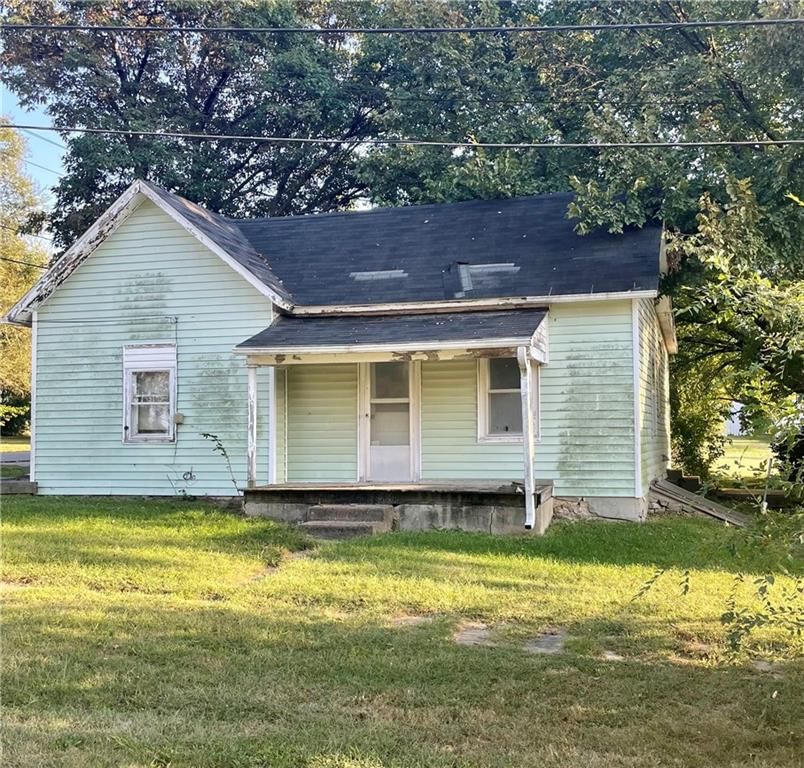 112 N Daviess Street — photo 2