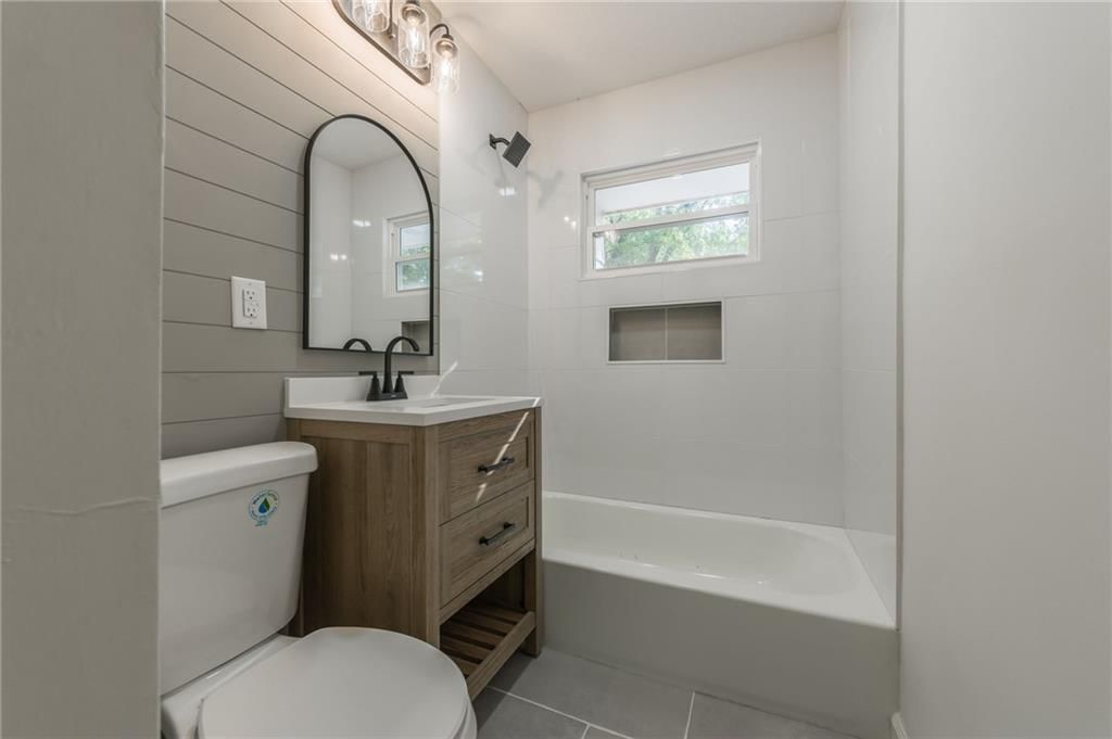4835 N Manchester Avenue — photo 19
