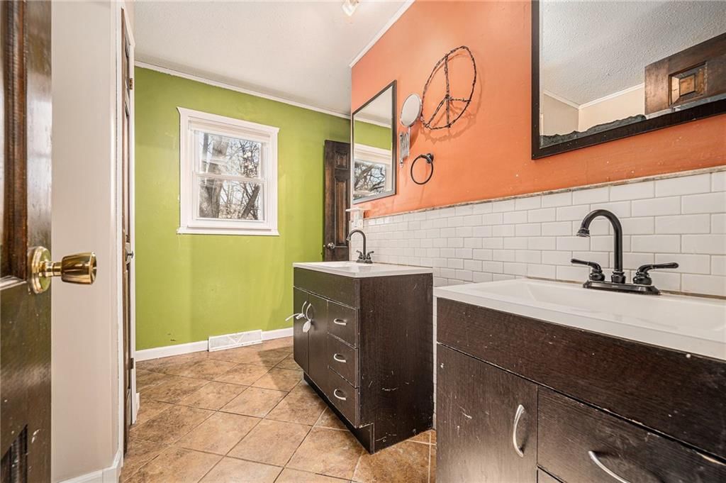 111 Pawnee Street — photo 15
